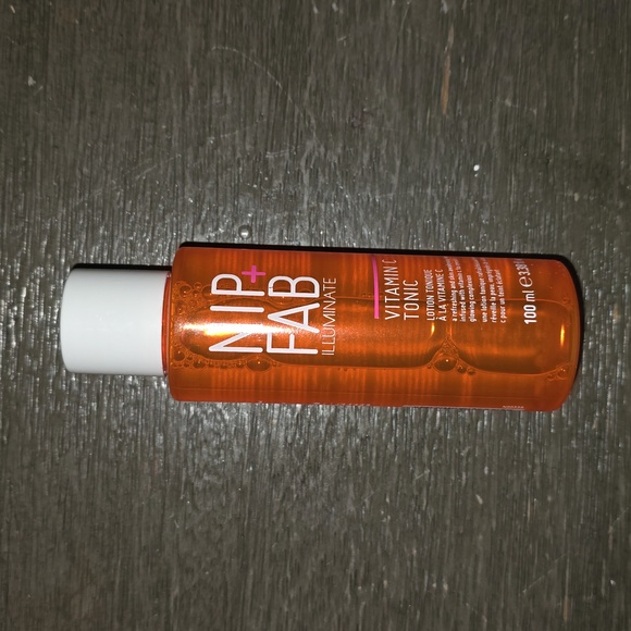 NIP FAB Vitaminc C Fix Tonic - Picture 3 of 6